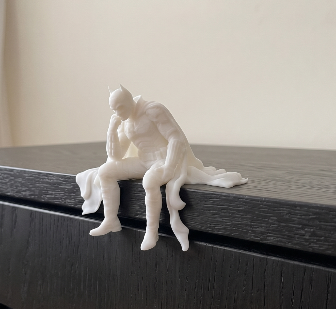Batman ledge figurine alternate model