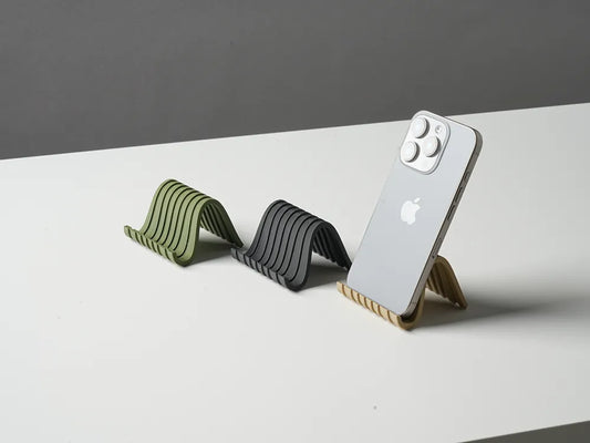 Wavey phone stand with smooth wave profile